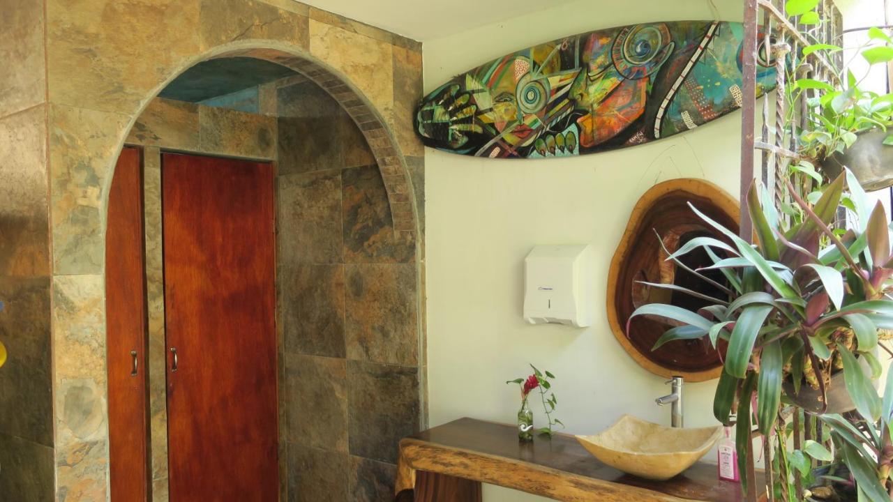 Ostello Experiencia Surf Camp Brisas de Zicatela Esterno foto